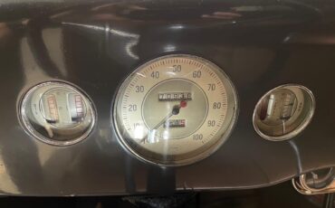 Ford-Woody-wagon-1936-Black-Saddle-10