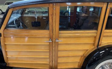 Ford-Woody-wagon-1936-Black-Saddle-6