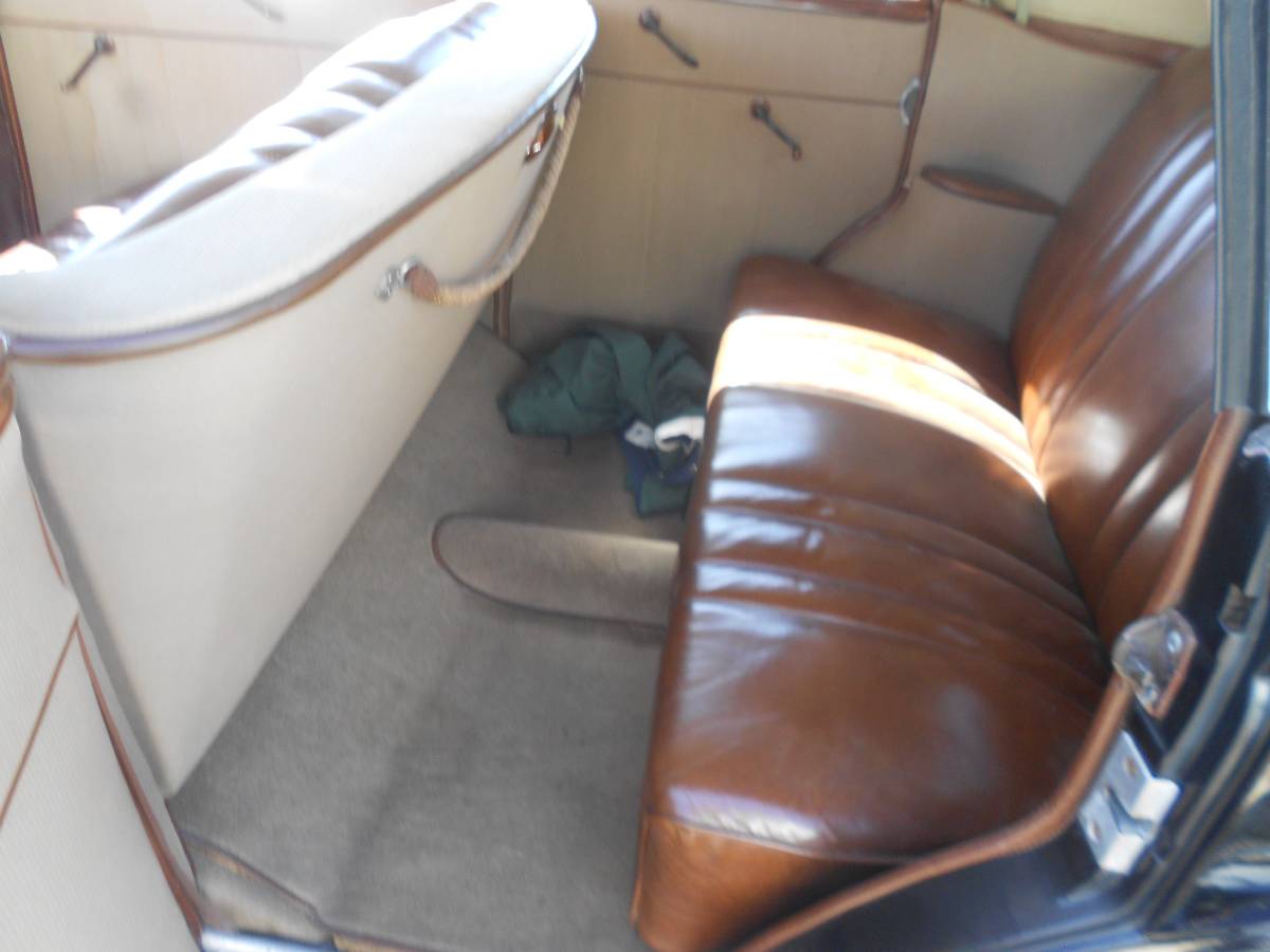 Ford-convertable-1936-black-6