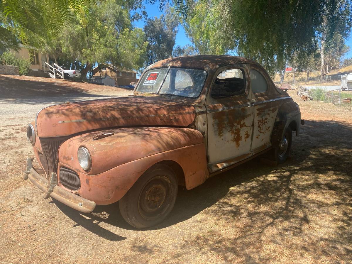 Ford-coupe-1942-custom-3