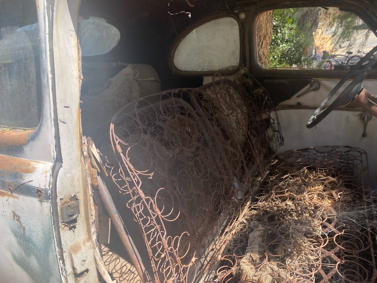 Ford-coupe-1942-custom-5