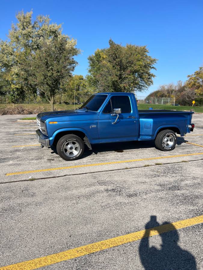 Ford-f-150-1984-blue
