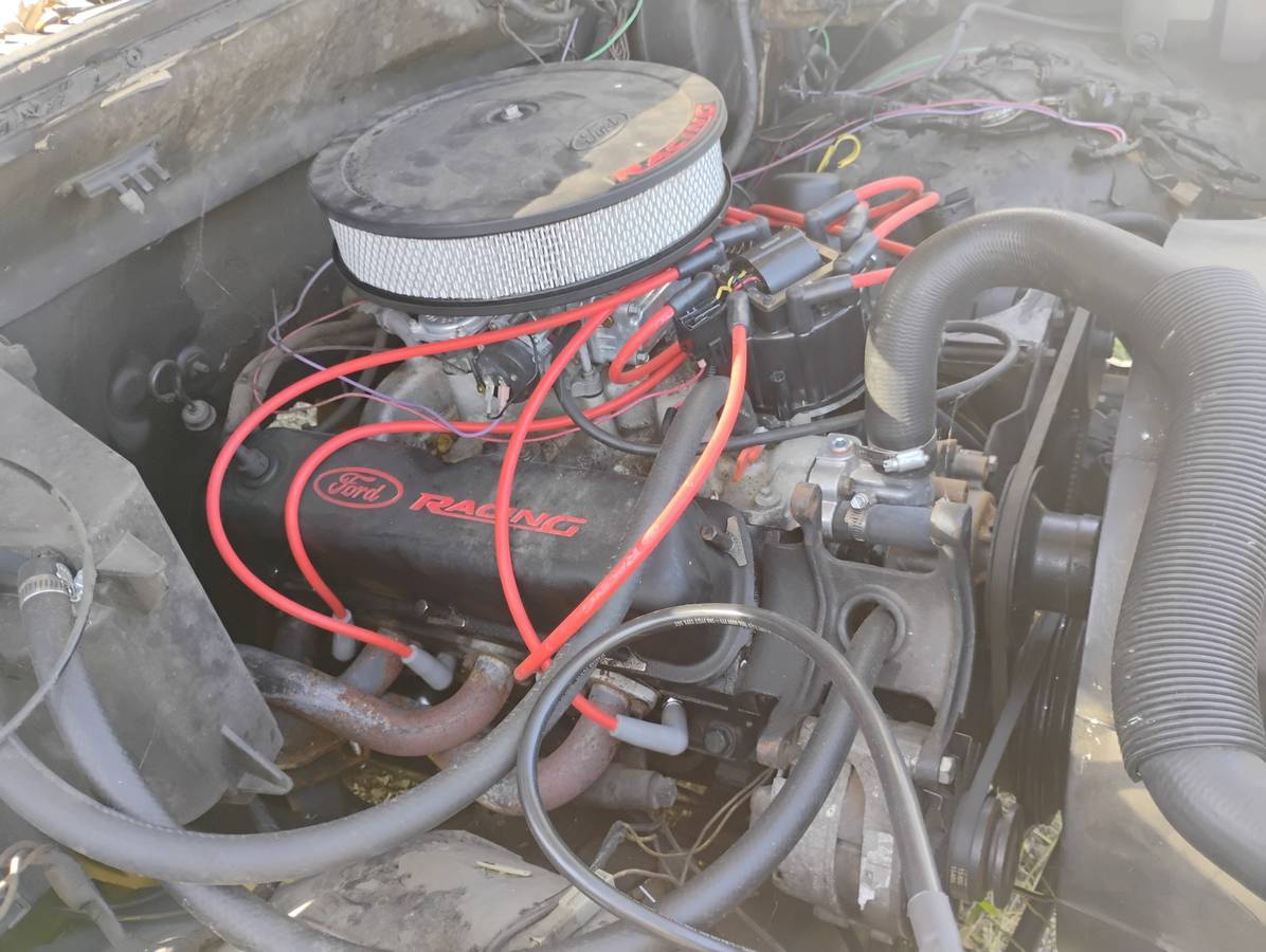 Ford-f-150-1985-black-12