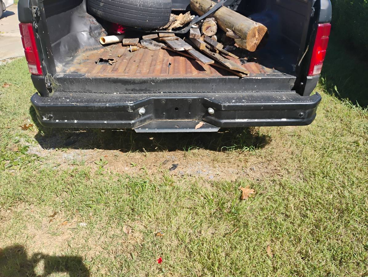 Ford-f-150-1985-black-7