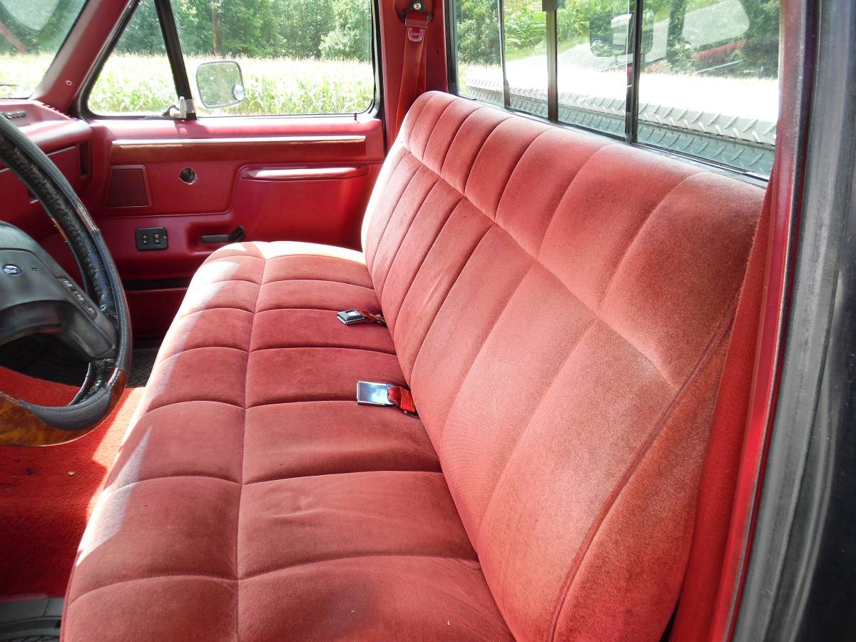 Ford-f-150-1988-black-7