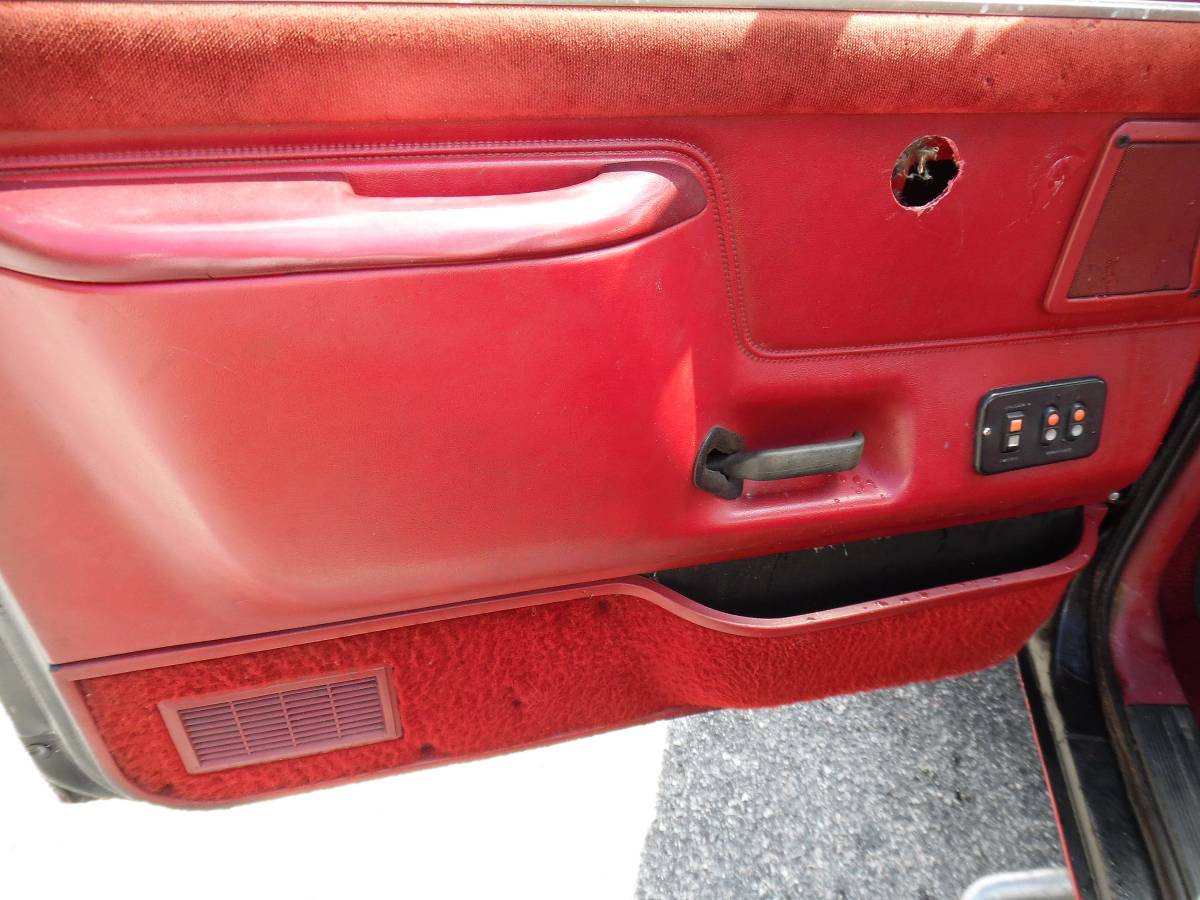 Ford-f-150-1988-black-9