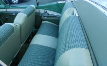 Ford-fairlane-sunliner-1957-green-2