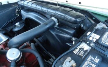 Ford-fairlane-sunliner-1957-green-4