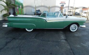 Ford-fairlane-sunliner-1957-green-5