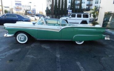 Ford-fairlane-sunliner-1957-green-7