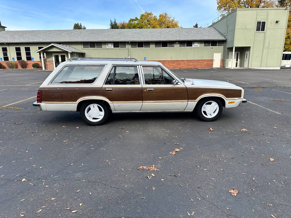 Ford-fairmont-1978-white-3