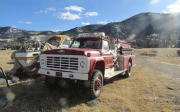 Ford-firetruck-1979-red-7