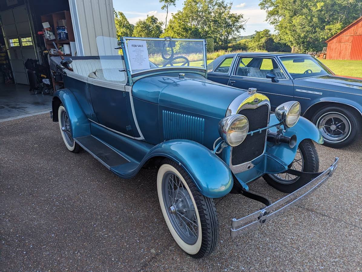 Ford-model-a-phaeton-1928-blue-8