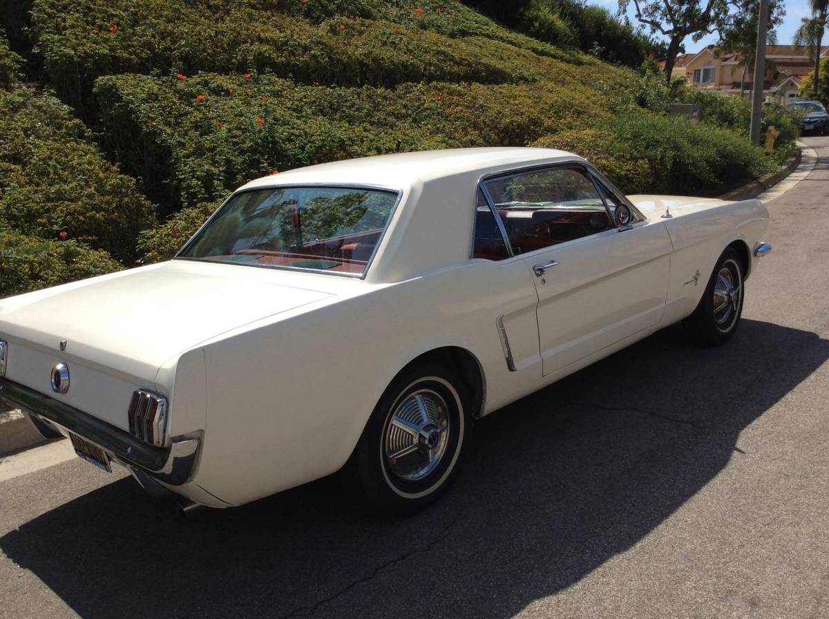 Ford-mustang-1965-white-15