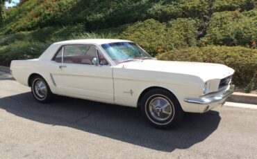 Ford-mustang-1965-white-17
