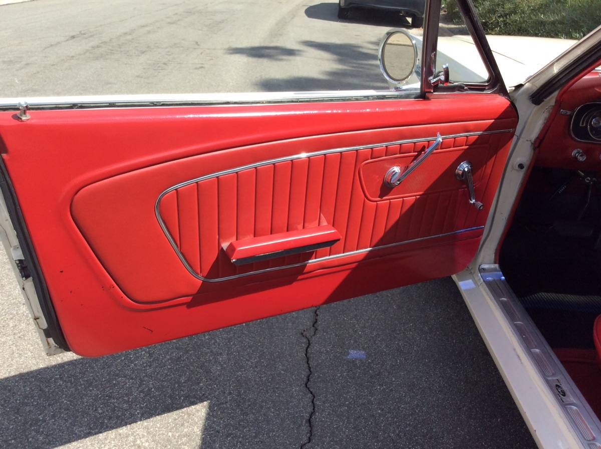 Ford-mustang-1965-white-8