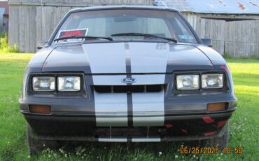 Ford-mustang-1985-black