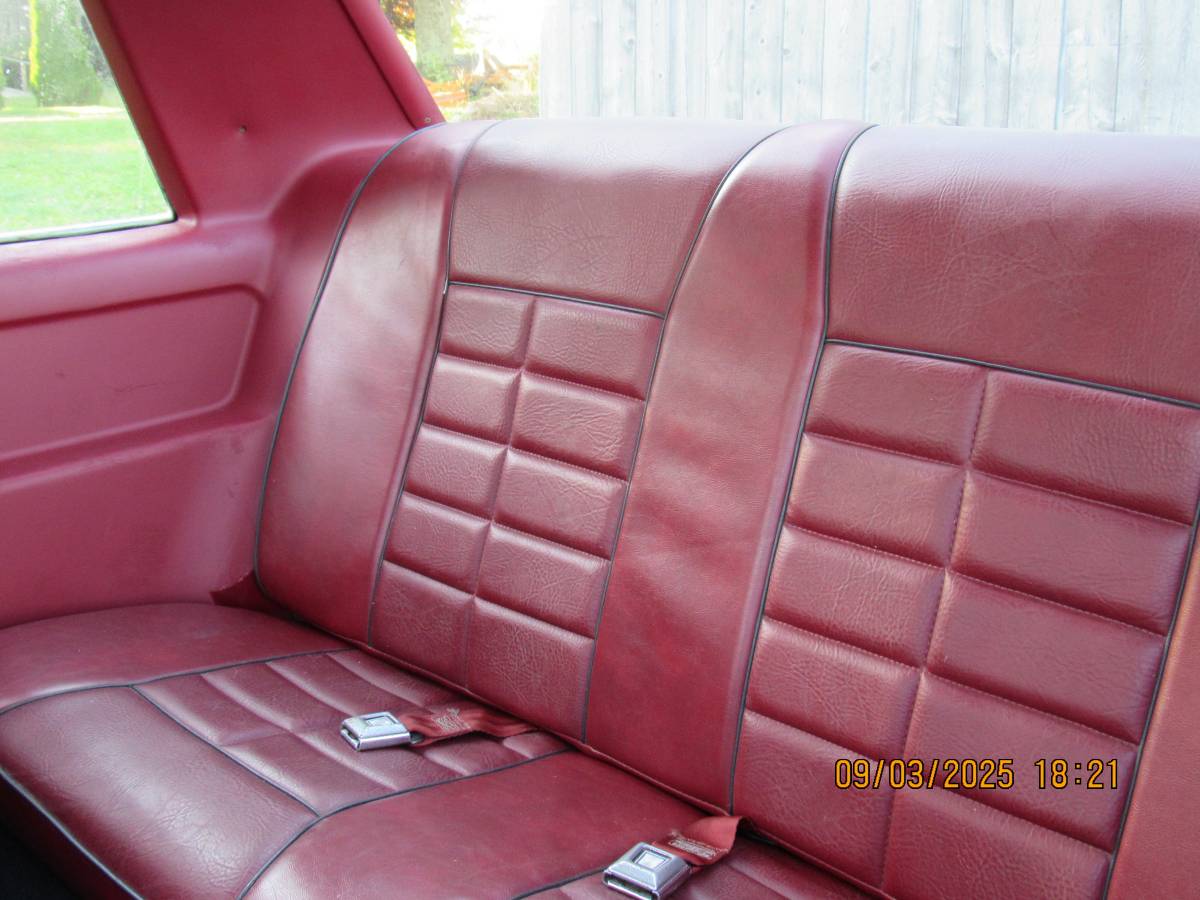 Ford-mustang-1985-black-4