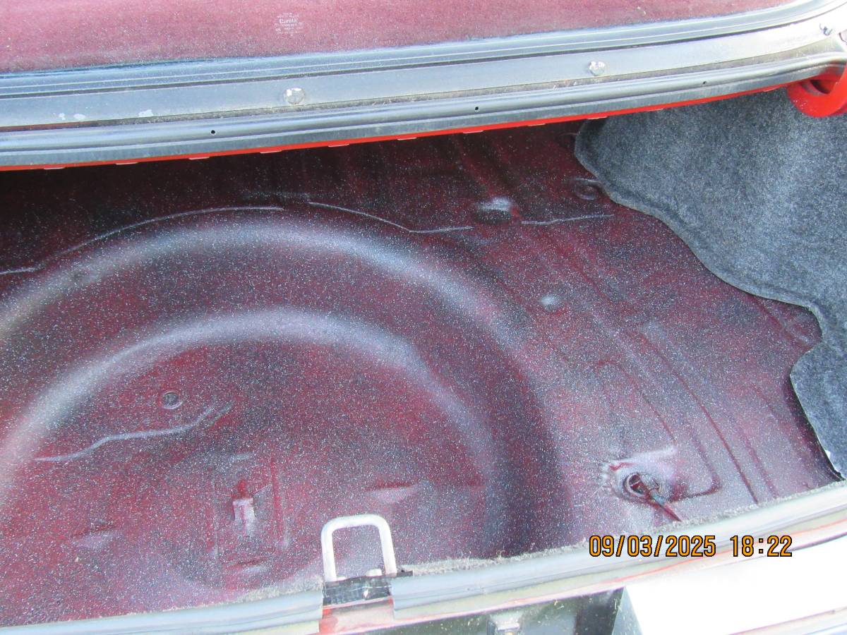 Ford-mustang-1985-black-5