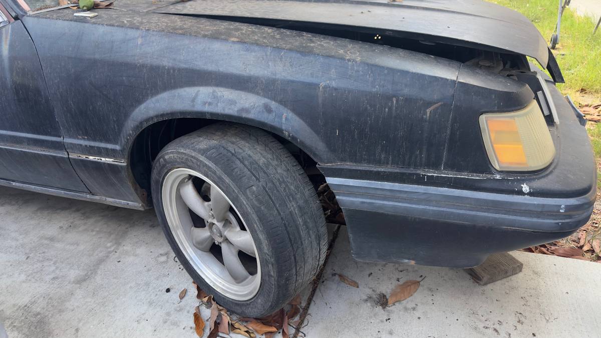 Ford-mustang-svo-1984-black-4