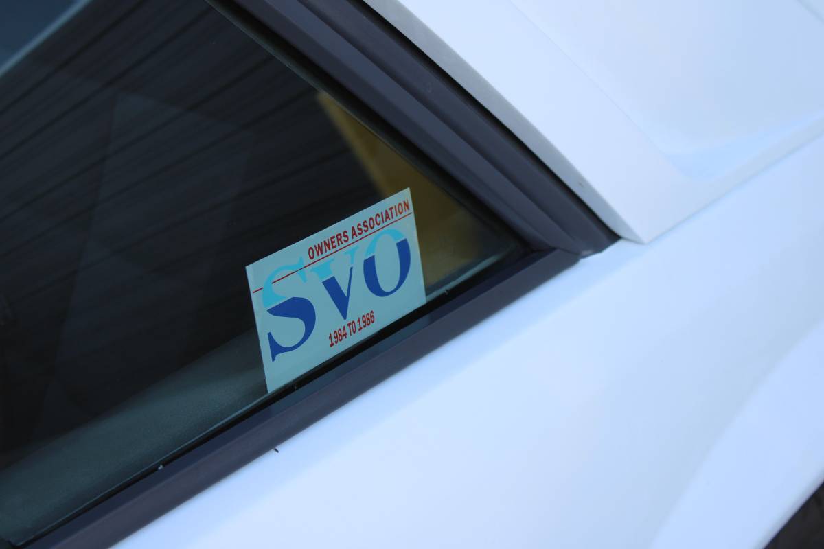 Ford-mustang-svo-1985-white-1