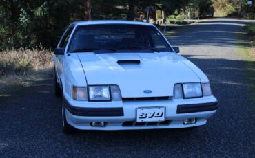 Ford-mustang-svo-1985-white-4