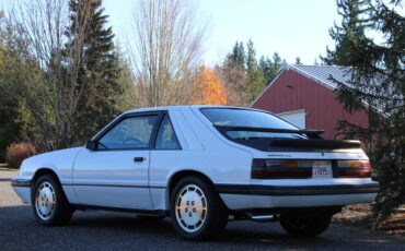 Ford-mustang-svo-1985-white-6