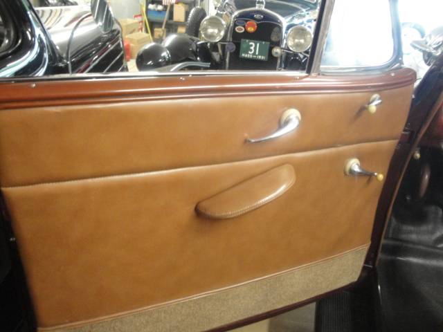 Ford-super-deluxe-convertible-1941-red-21