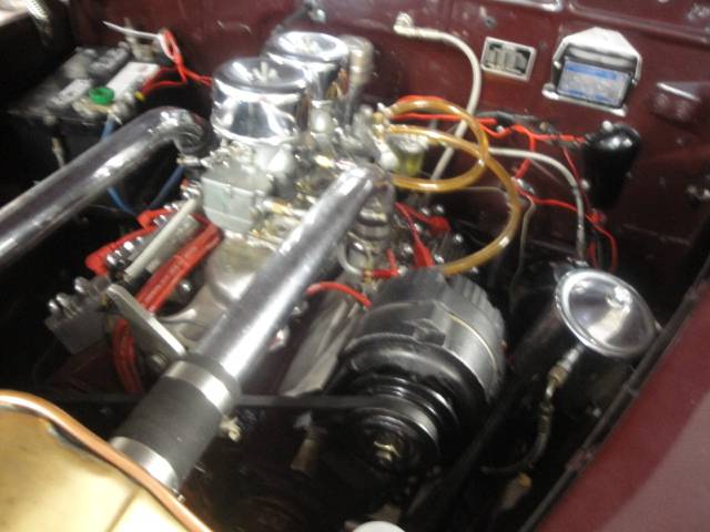 Ford-super-deluxe-convertible-1941-red-91