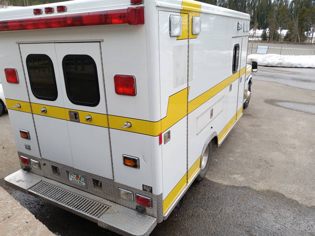 Ford-super-duty-xlt-diesel-1995-white-1