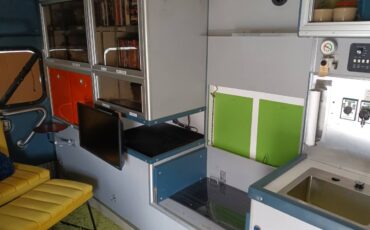 Ford-super-duty-xlt-diesel-1995-white-11