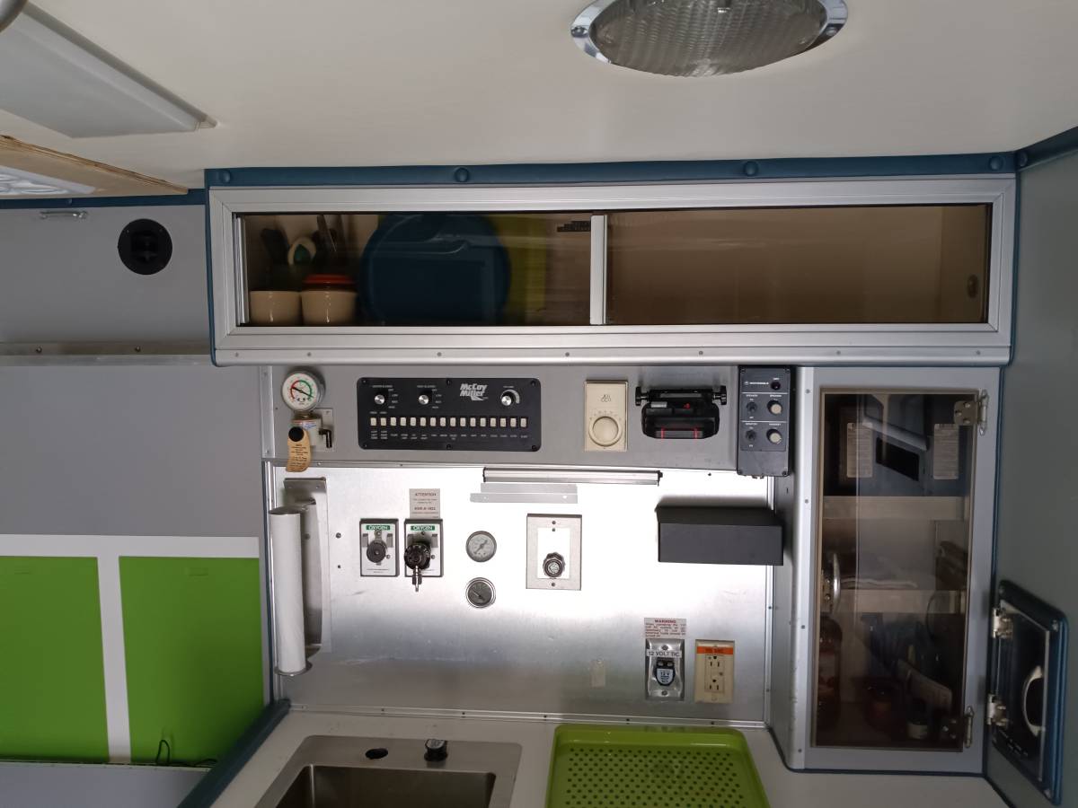 Ford-super-duty-xlt-diesel-1995-white-13