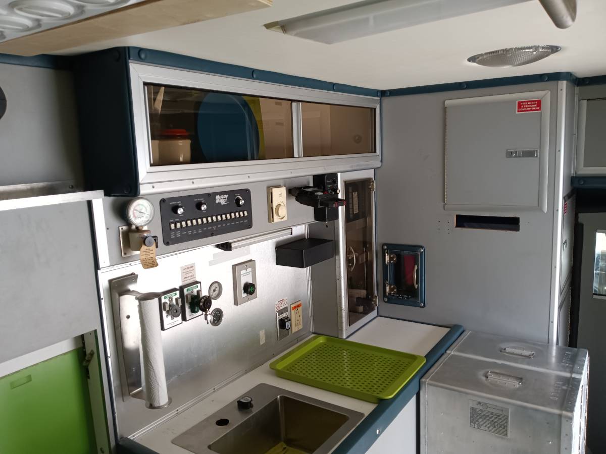 Ford-super-duty-xlt-diesel-1995-white-14