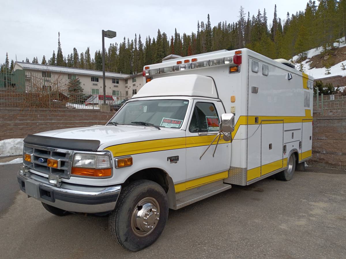 Ford-super-duty-xlt-diesel-1995-white-2