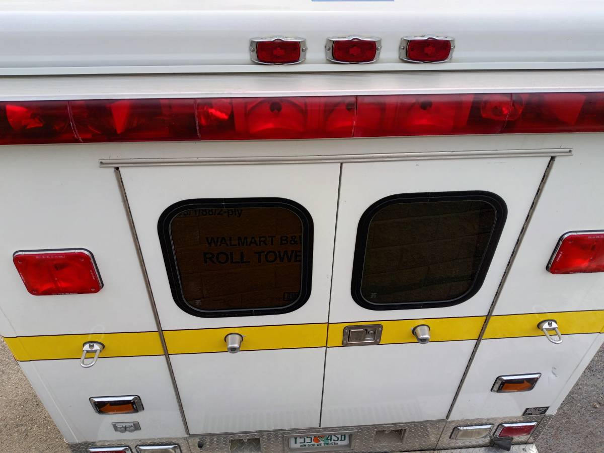 Ford-super-duty-xlt-diesel-1995-white-7