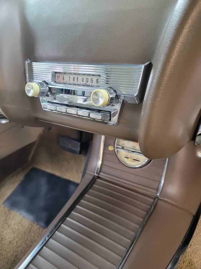 Ford-thunderbird-1960-white-2