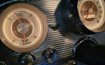 Ford-thunderbird-1960-white-3