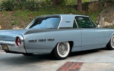Ford-thunderbird-1962-3