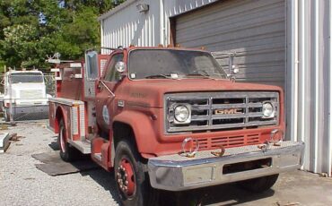 Gmc-6500-pumper-1976-red-17