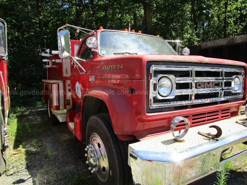 Gmc-6500-pumper-1976-red-2