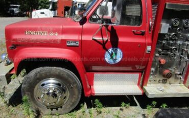 Gmc-6500-pumper-1976-red-4