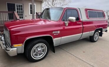 Gmc-Sierra-1500-1982-Carmine-Red-amp-Silver-Red-1