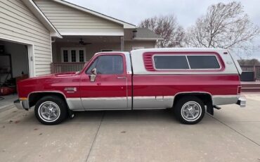 Gmc-Sierra-1500-1982-Carmine-Red-amp-Silver-Red-14