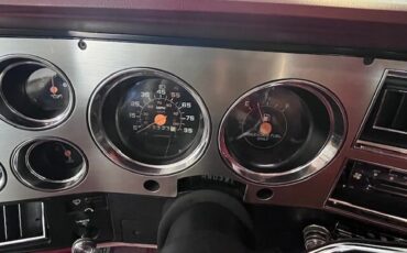 Gmc-Sierra-1500-1982-Carmine-Red-amp-Silver-Red-8