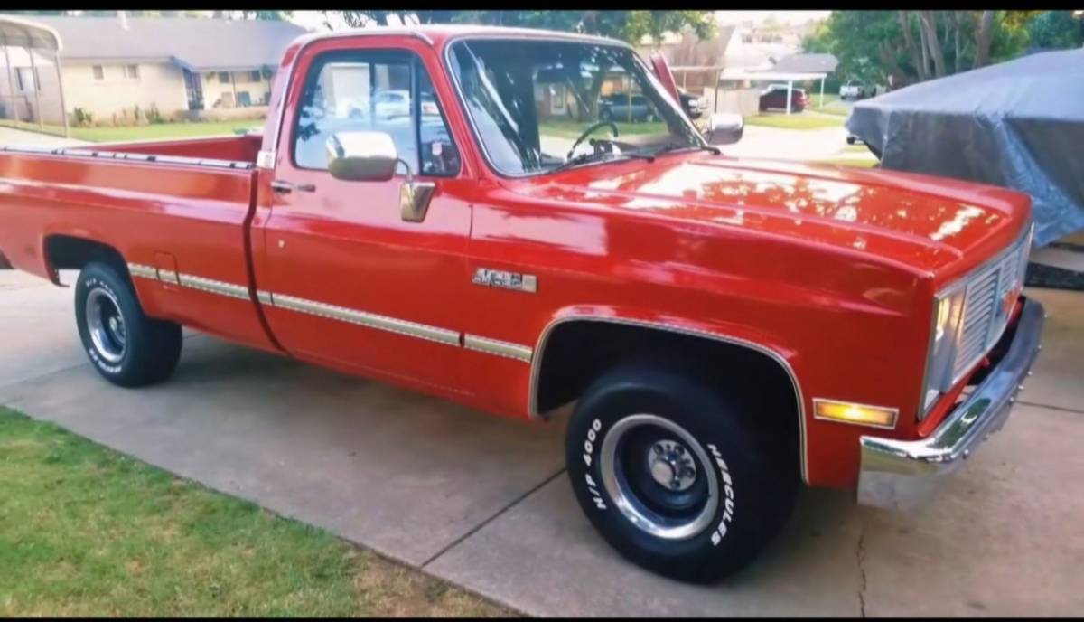 Gmc-sierra-1500-1985-red-6