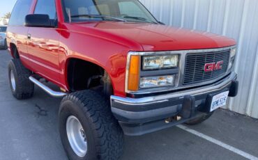 Gmc-yukon-1993-red-14