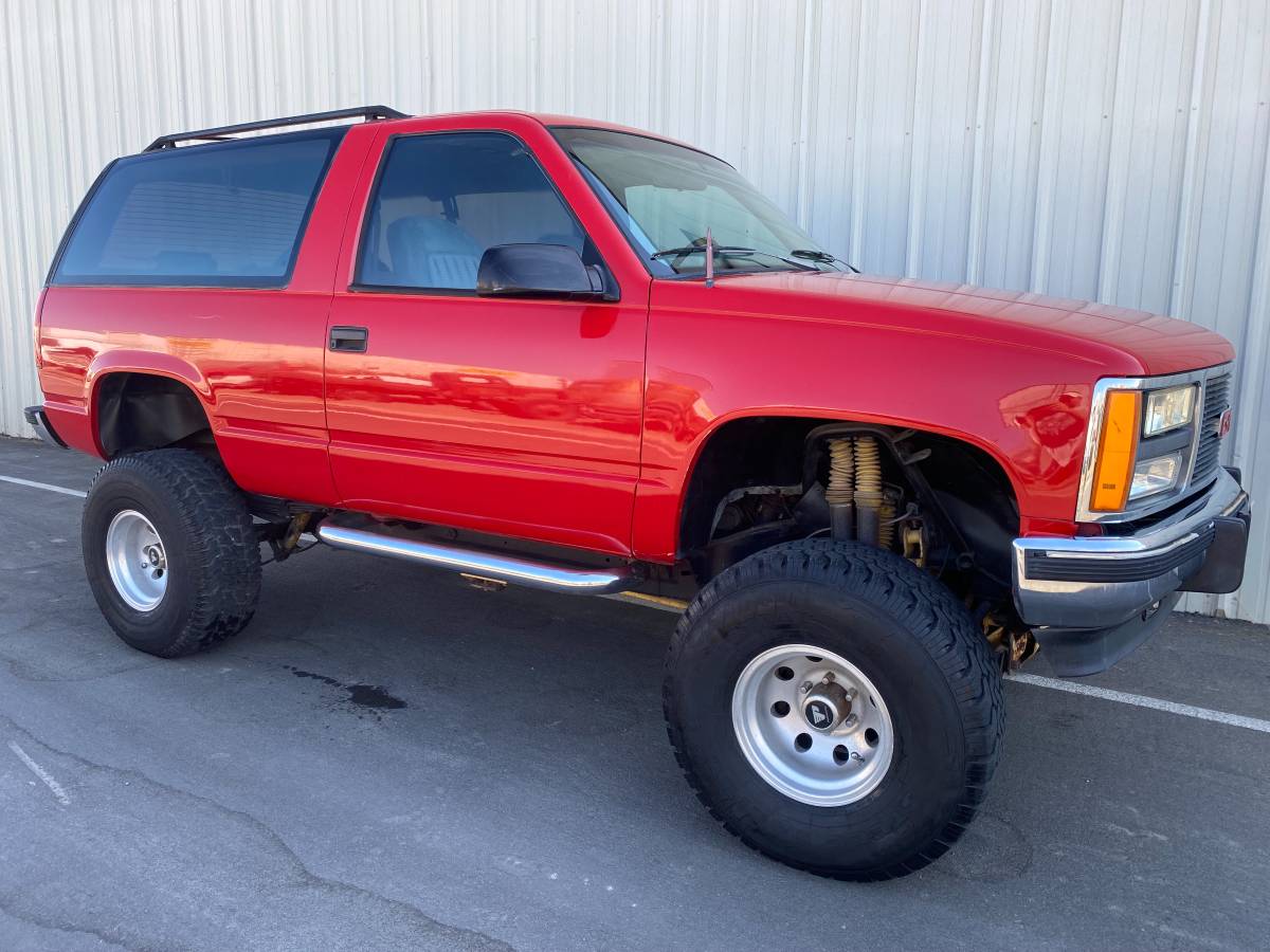 Gmc-yukon-1993-red-16