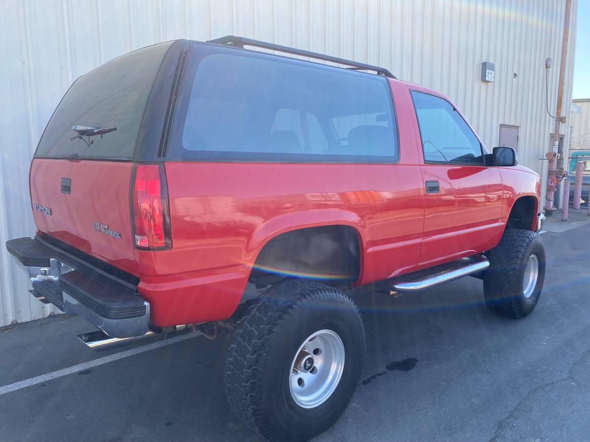 Gmc-yukon-1993-red-19