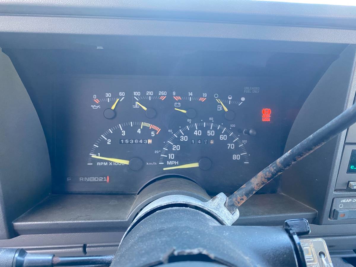 Gmc-yukon-1993-red-23