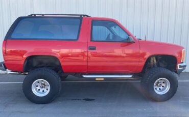 Gmc-yukon-1993-red-32
